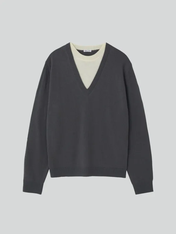 CONTRAST LAYERED V-NECK KNIT TOP (TAUPE GREY)