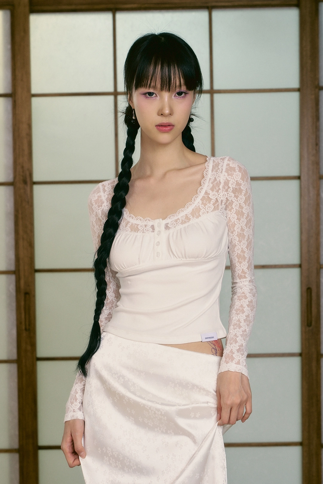 드라이로즈 SHELL LACE BUTTON TOP (WH) 상품 이미지 1