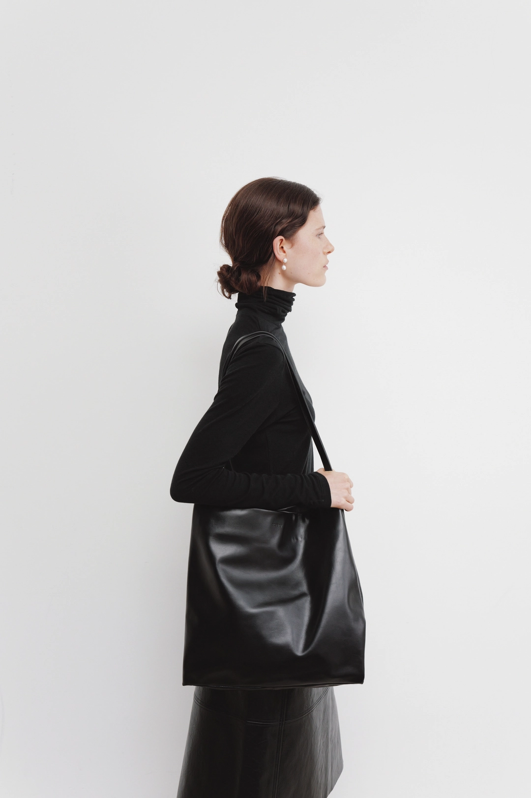 네세서리 Carden Shoulder Bag (Black) 상품 이미지 1