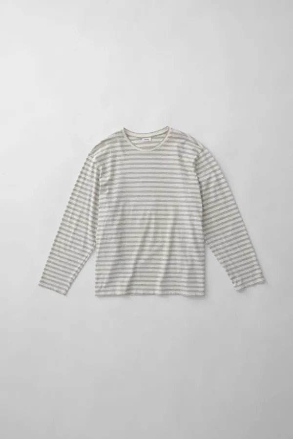 7th) a comfy stripe t-sh (grey)