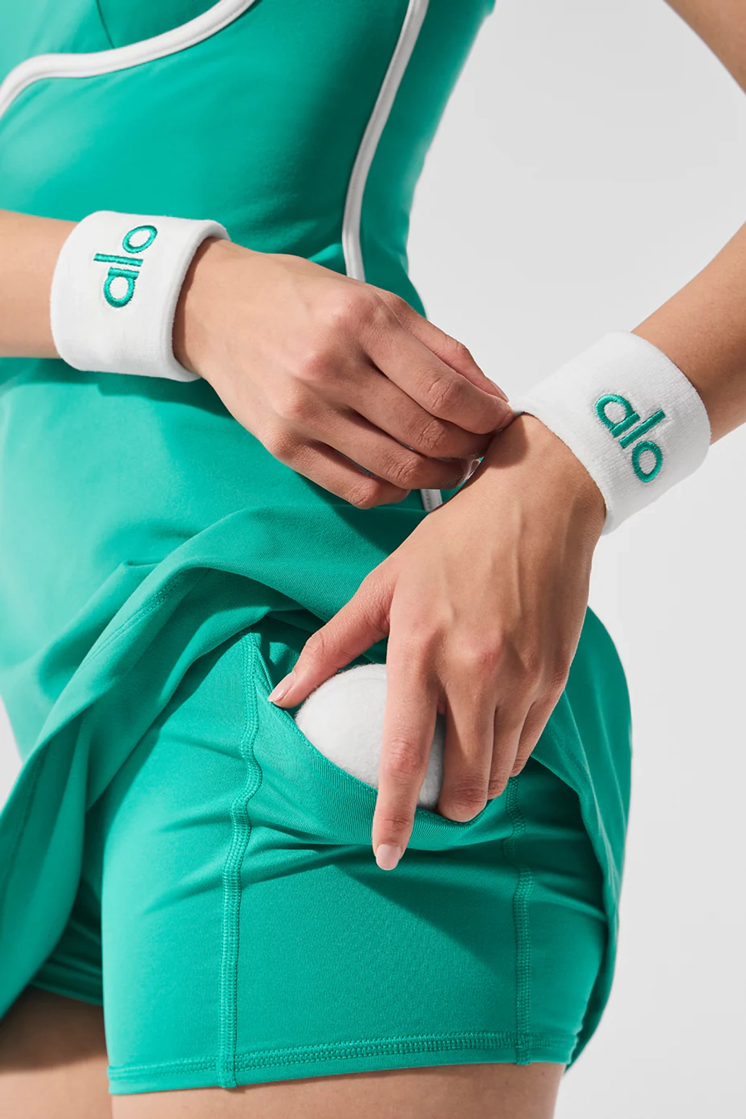 알로요가 Glow Wristband (2-Pack) - White/Spruce Green 상품 이미지 2
