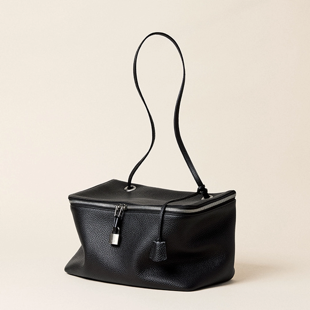 애테 VANITY BAG_PEBBLE BLACK 상품 이미지 1