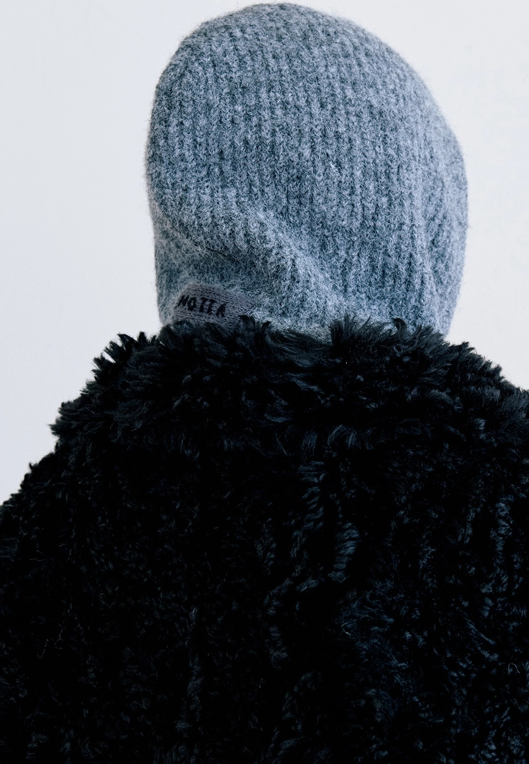 노티아 HAIRY BALACLAVA - CHARCOAL 상품 이미지 2
