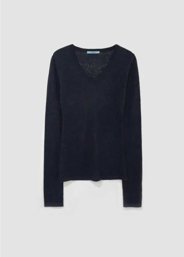 Slim v-neck knit (차콜)