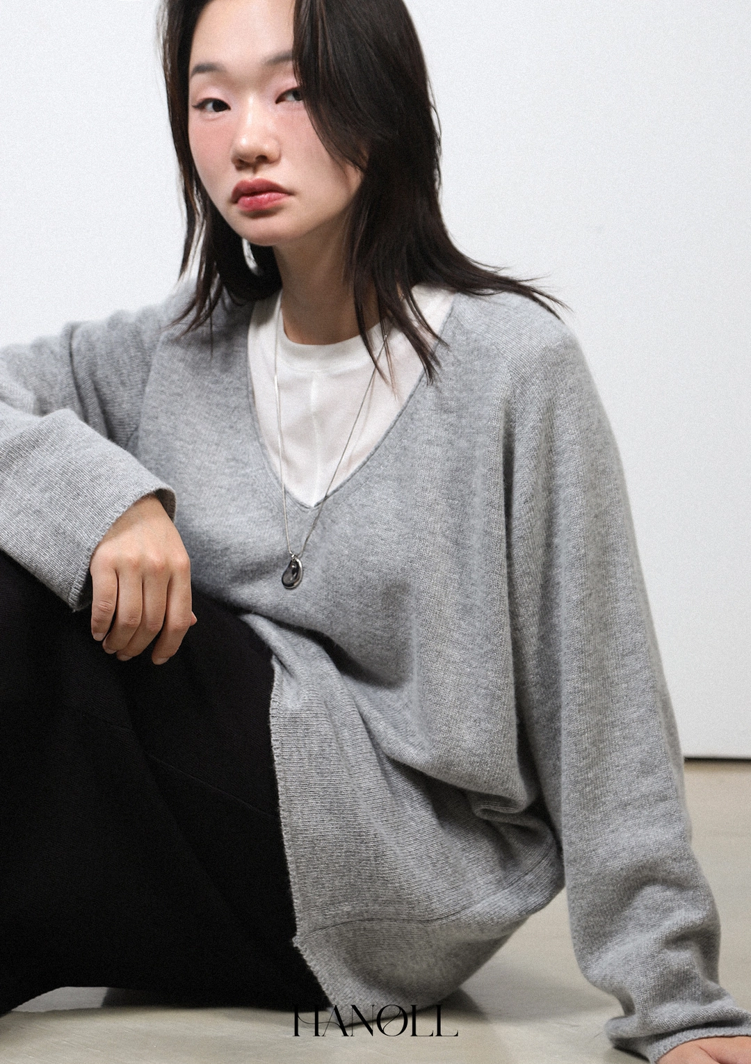 한올 Soft V-neck Knit (Gray) 상품 이미지 2