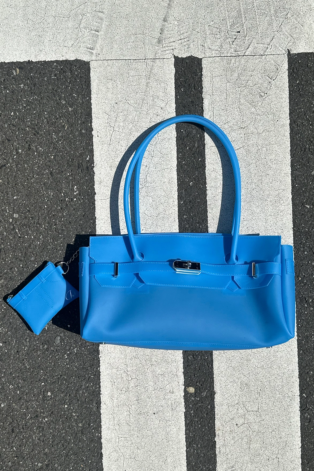 다이닛 [카드지갑 증정] JELLY TWO-WAY BAG IN BLUE 상품 이미지 2