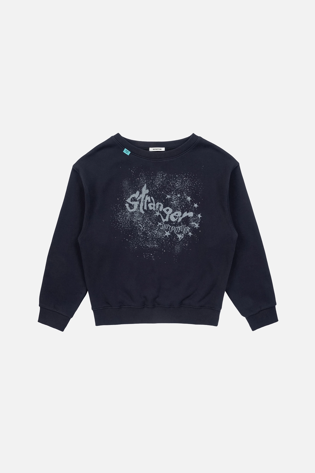 인스턴트펑크 GRAPHIC SCOOP NECK OFF SHOULDER SWEATSHIRTS - NAVY 상품 이미지 1