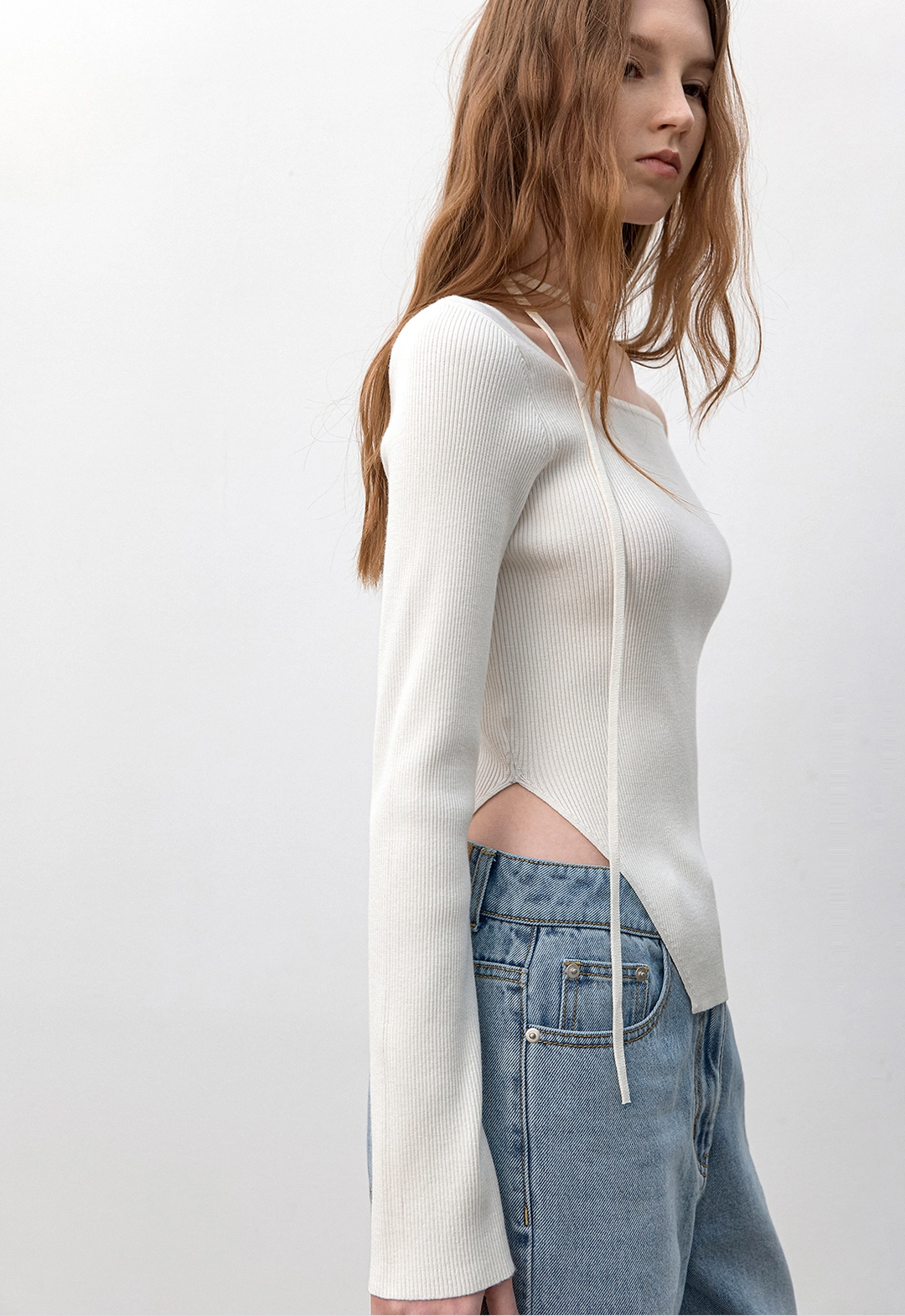 아뜰리에 나인 (T-7180)ONE OFF SHOULDER STRAP SLIM FIT KNIT 상품 이미지 2
