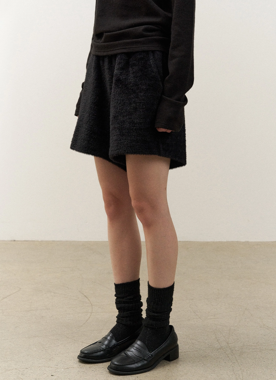 르닐 Tov Shorts (Black) 상품 이미지 2