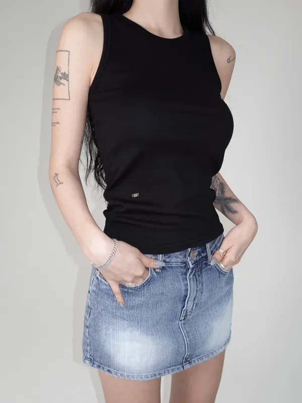 Chewy Basic Halter Sleeveless