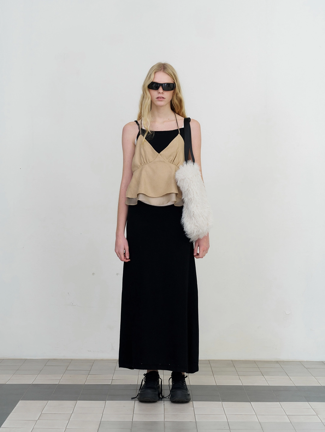 포에토 Bari slit knit dress - black 상품 이미지 2