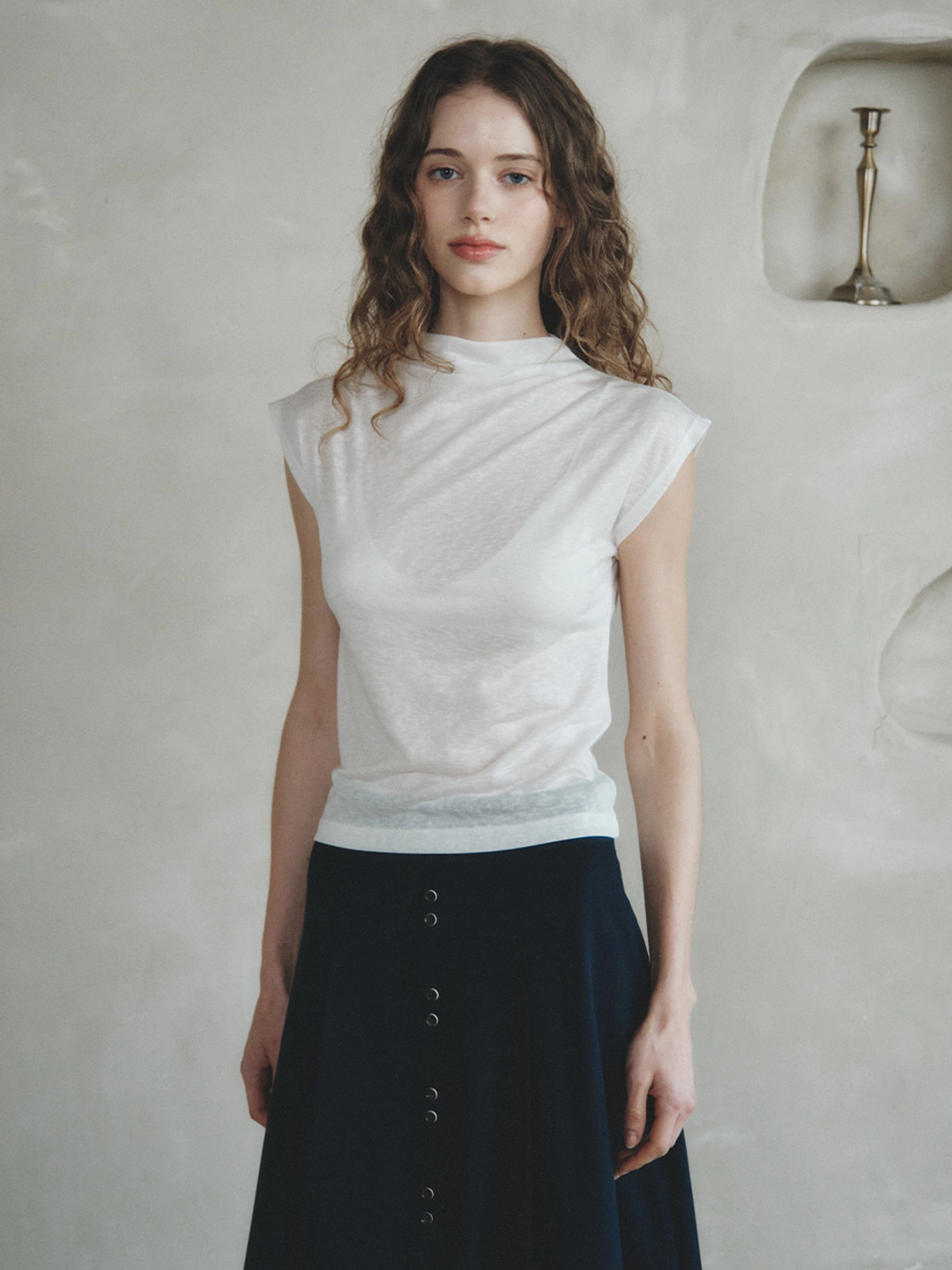 르니나 MARGARET half turtleneck T-shirt_ivory (6/2 예약배송) 상품 이미지 2