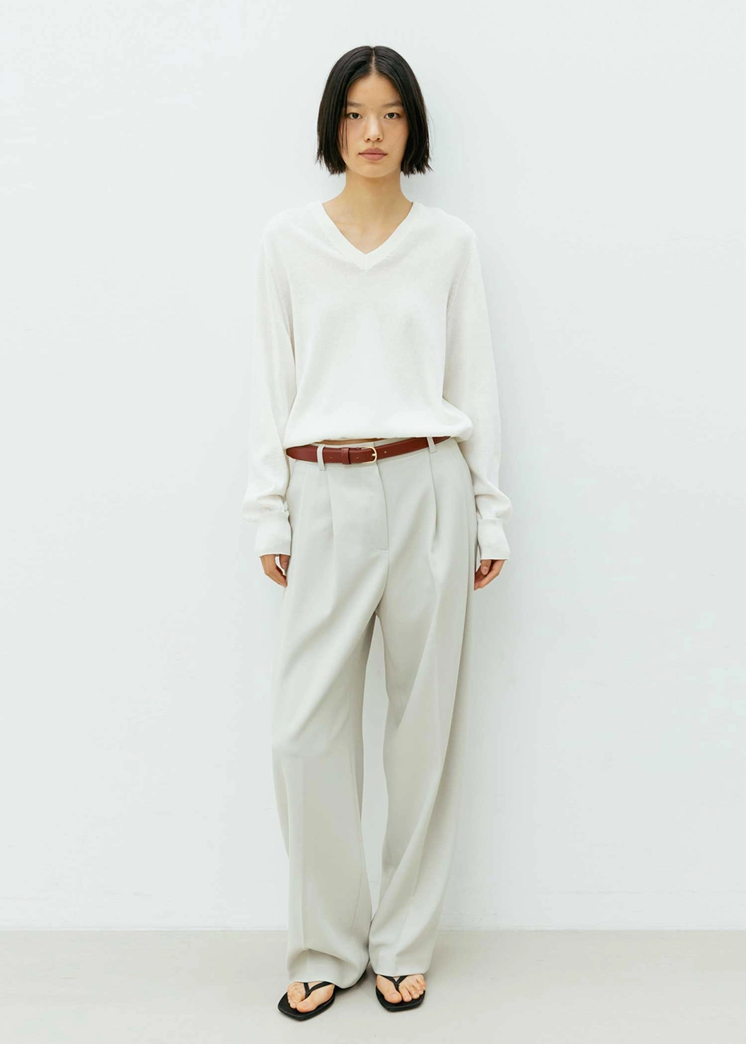 더라이 Classic Two-Tuck Slacks(Beige) 상품 이미지 2