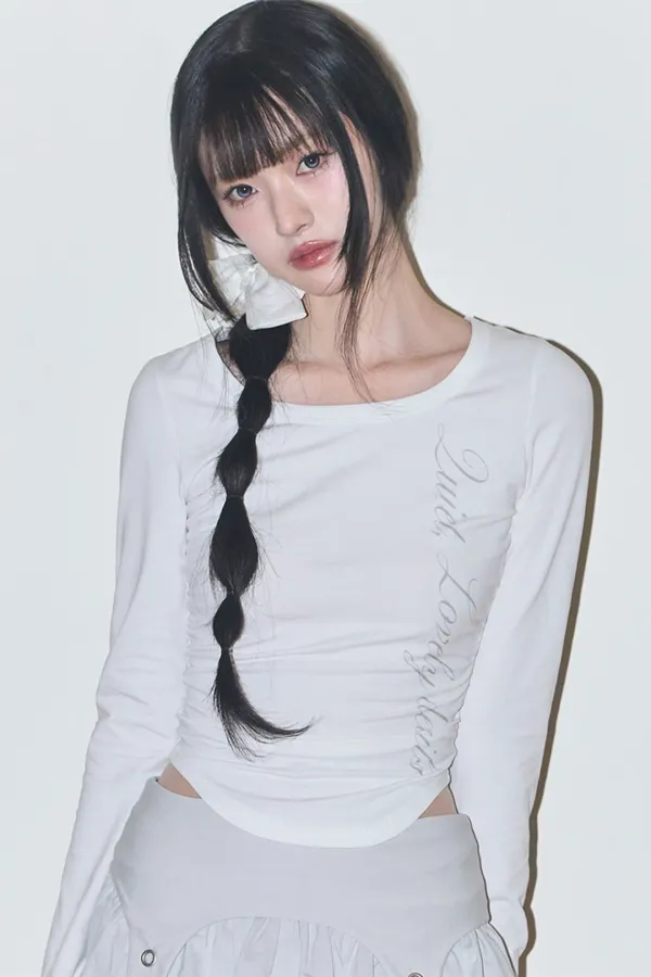 레터링 슬림 셔링 롱슬리브 화이트