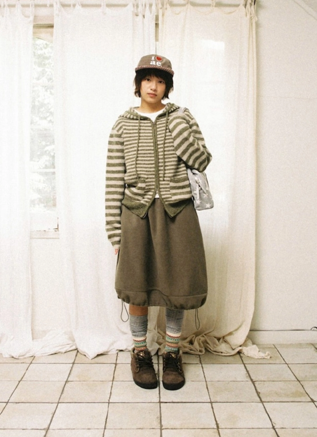 에이이에이이 BALLOON FLEECE SKIRT [OLIVE] 상품 이미지 2