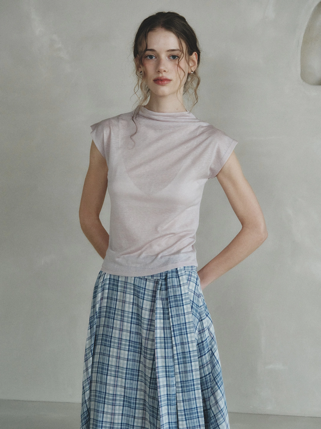 르니나 MARGARET half turtleneck T-shirt_pink (6/2 예약배송) 상품 이미지 3