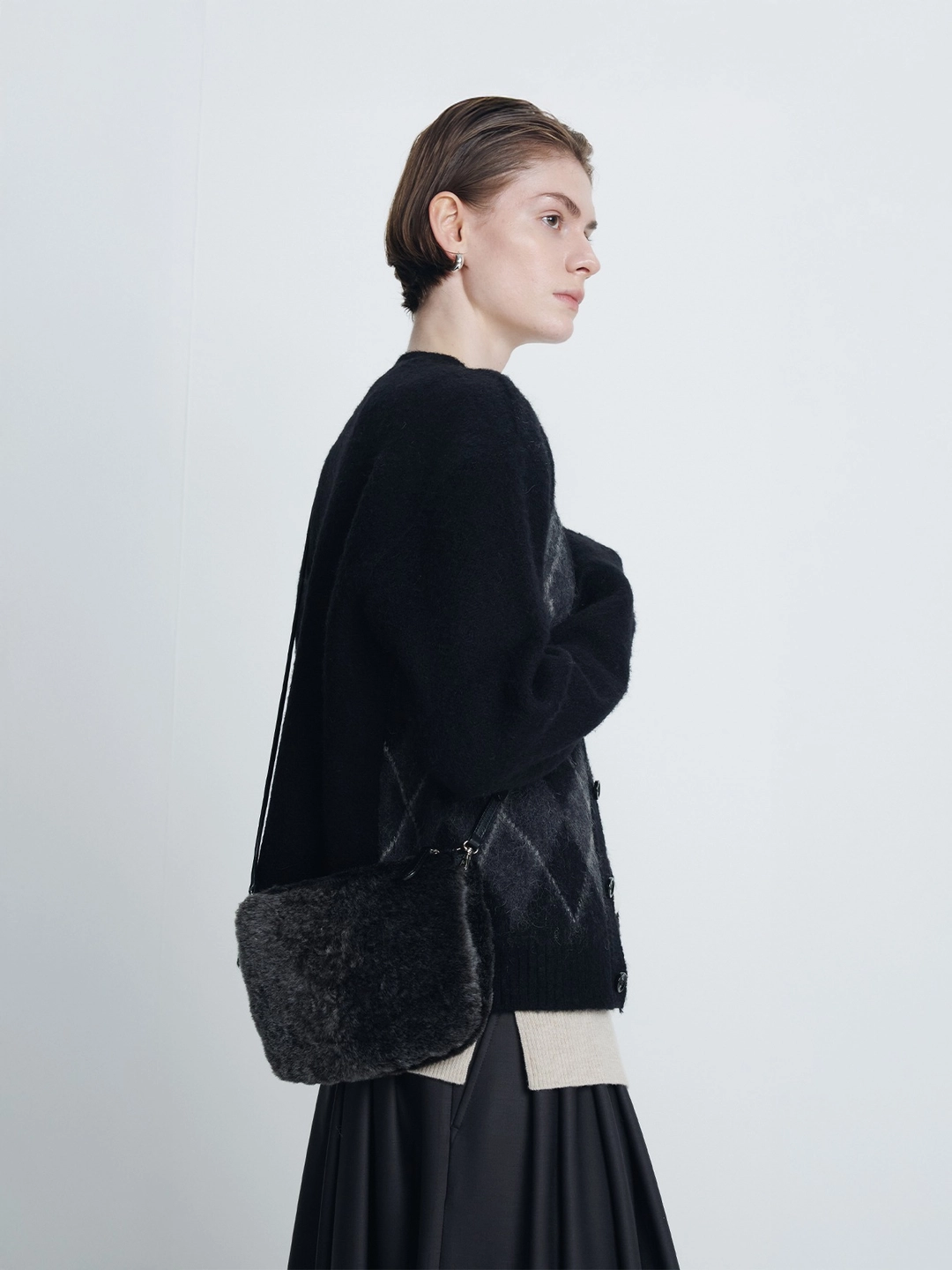 토니웩 (W) LAMB SHEARLING LEATHER SMALL BAG_ ASH GREY 상품 이미지 2