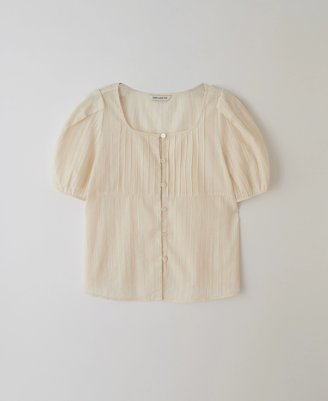 스텝어라운드 [6차] Tuck detail puff blouse_BEIGE 상품 이미지 1