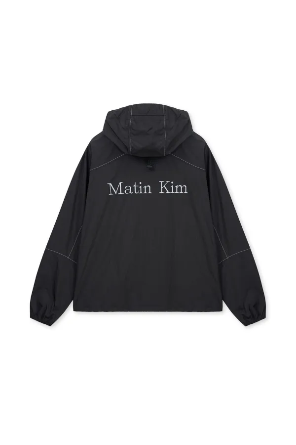 BACK LOGO HOODY WIND BREAKER IN BLACK