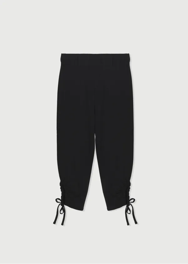 RIBBON CAPRI LEGGINGS - BLACK