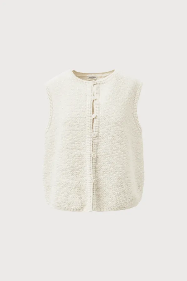 Quiet Form Knit Vest