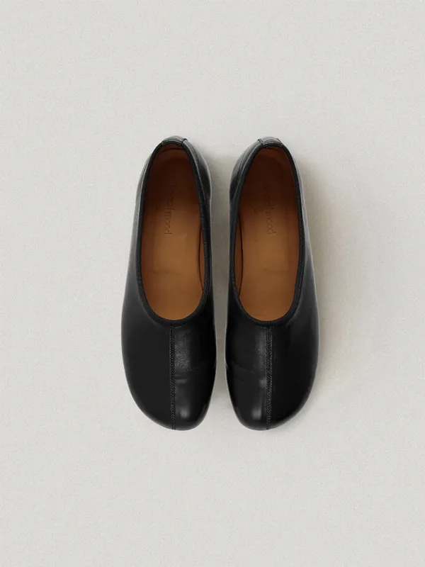Fontana Flat Black (Vibram Sole)