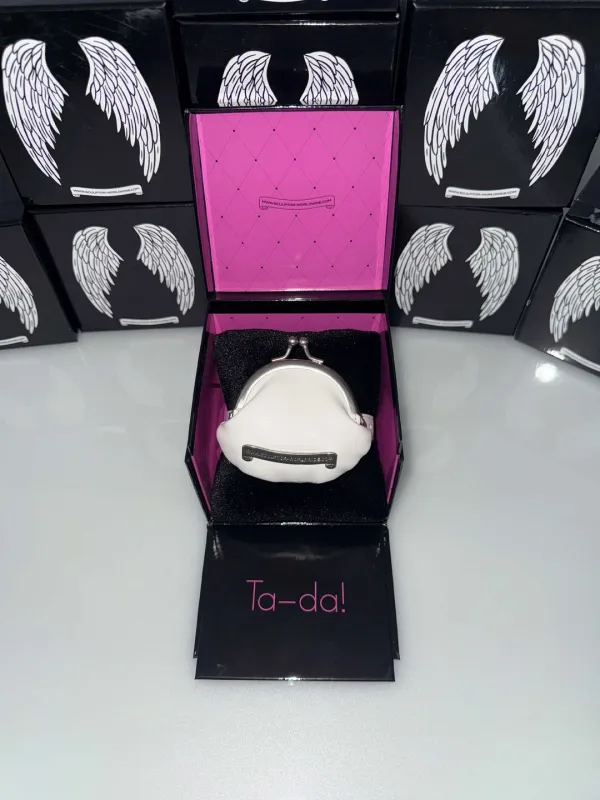 I Shell Coin Purse Matte White