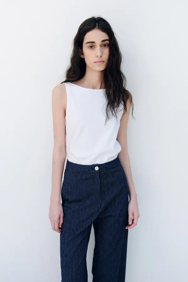 LIE SLEEVELESS TOP
