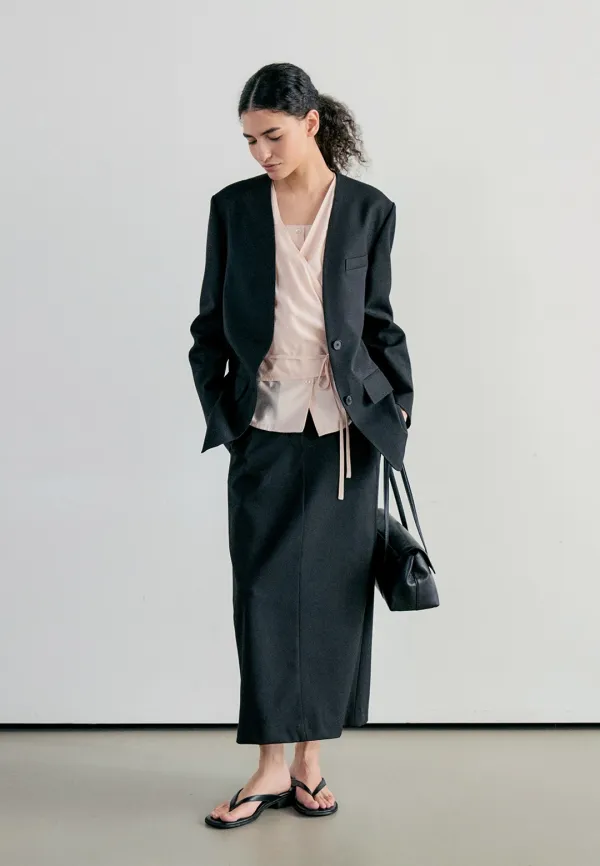 ORDINARY LONG SKIRT - BLACK