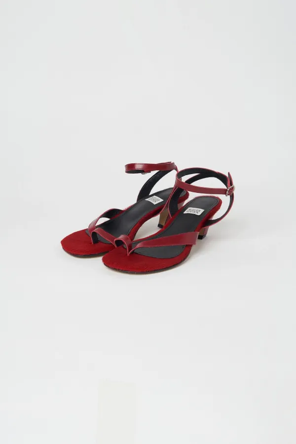 Calf Strap Sandals (red)
