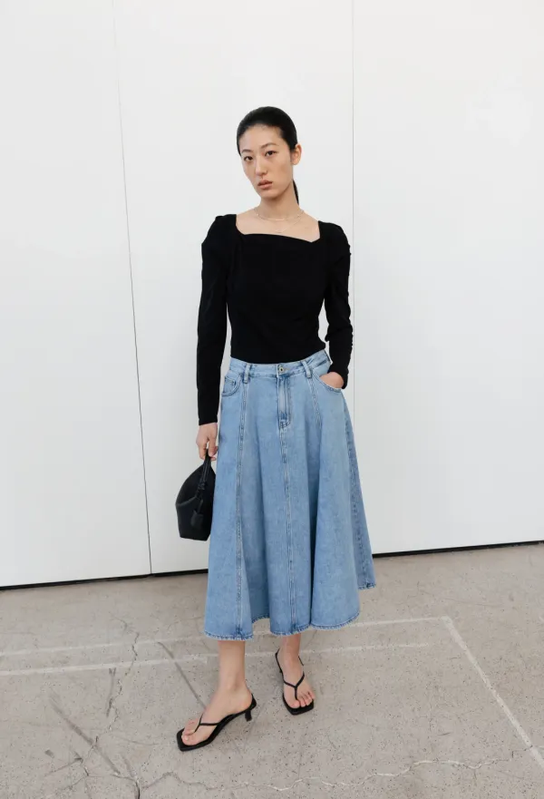 스퀘어 드레이프 블라우스 블랙