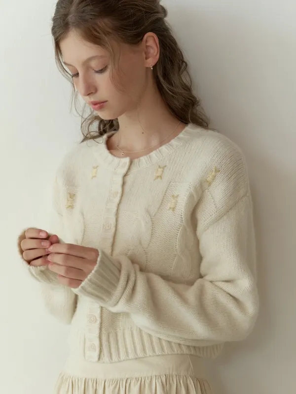 Dahlia cable cardigan (ivory)