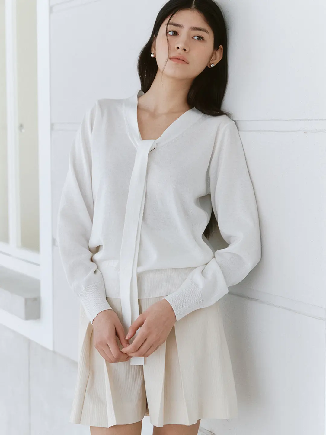 아워코모스 comos 1347 tie v-neck knit (ivory) 상품 이미지 2