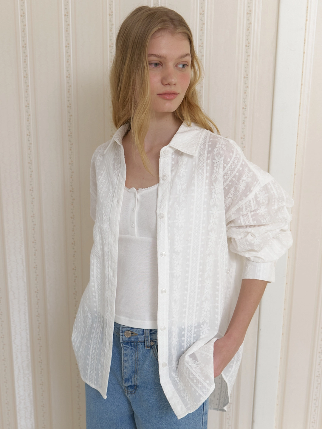 어몽 A FLOWER LACE SHIRT_IVORY 상품 이미지 3