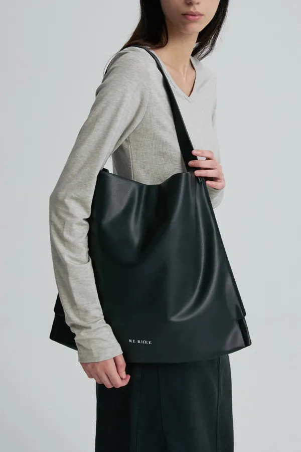 FLAT SHOULDER BAG