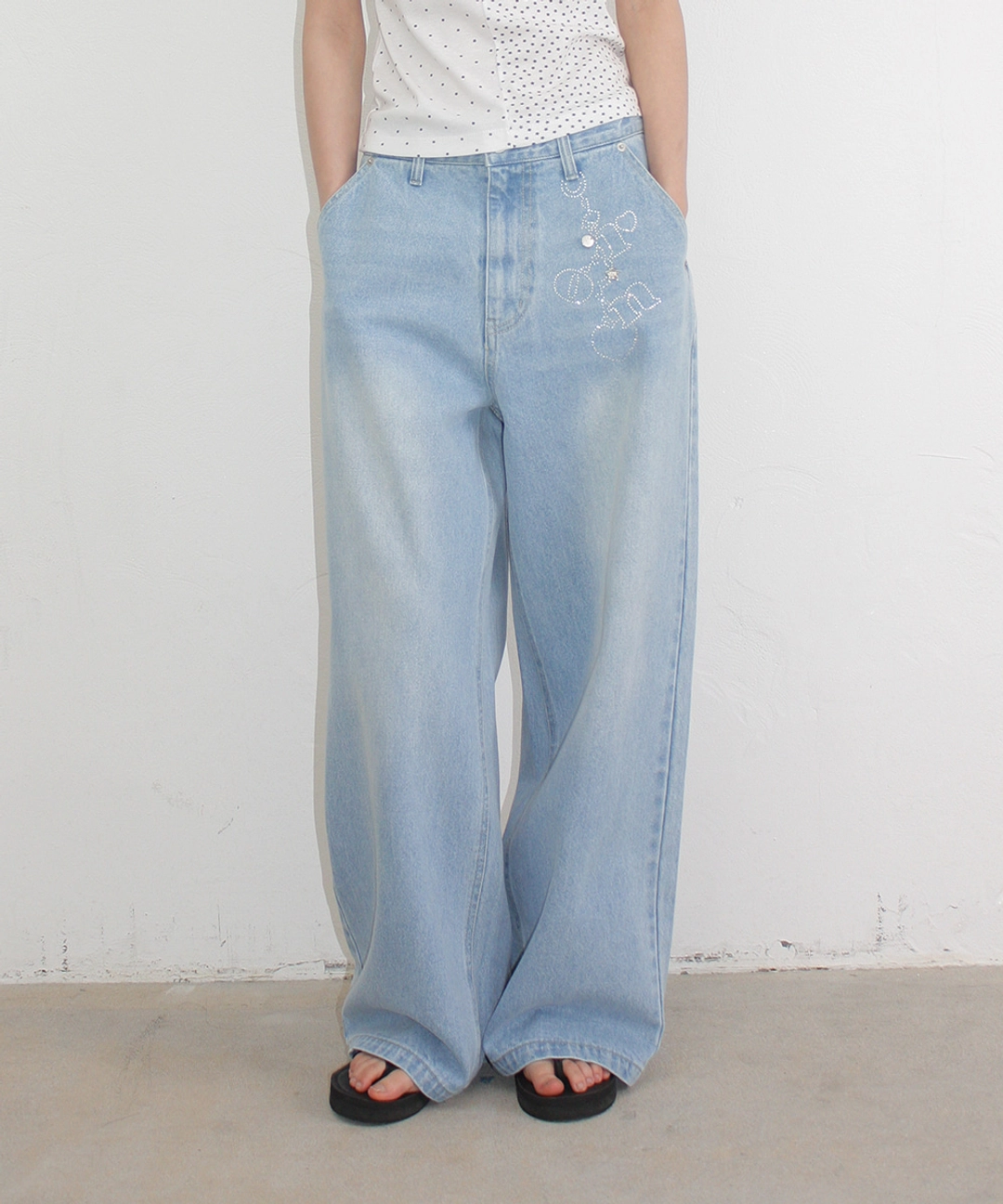 론론 HOTFIX KEYRING WIDE DENIM PANTS LIGHT BLUE 상품 이미지 1