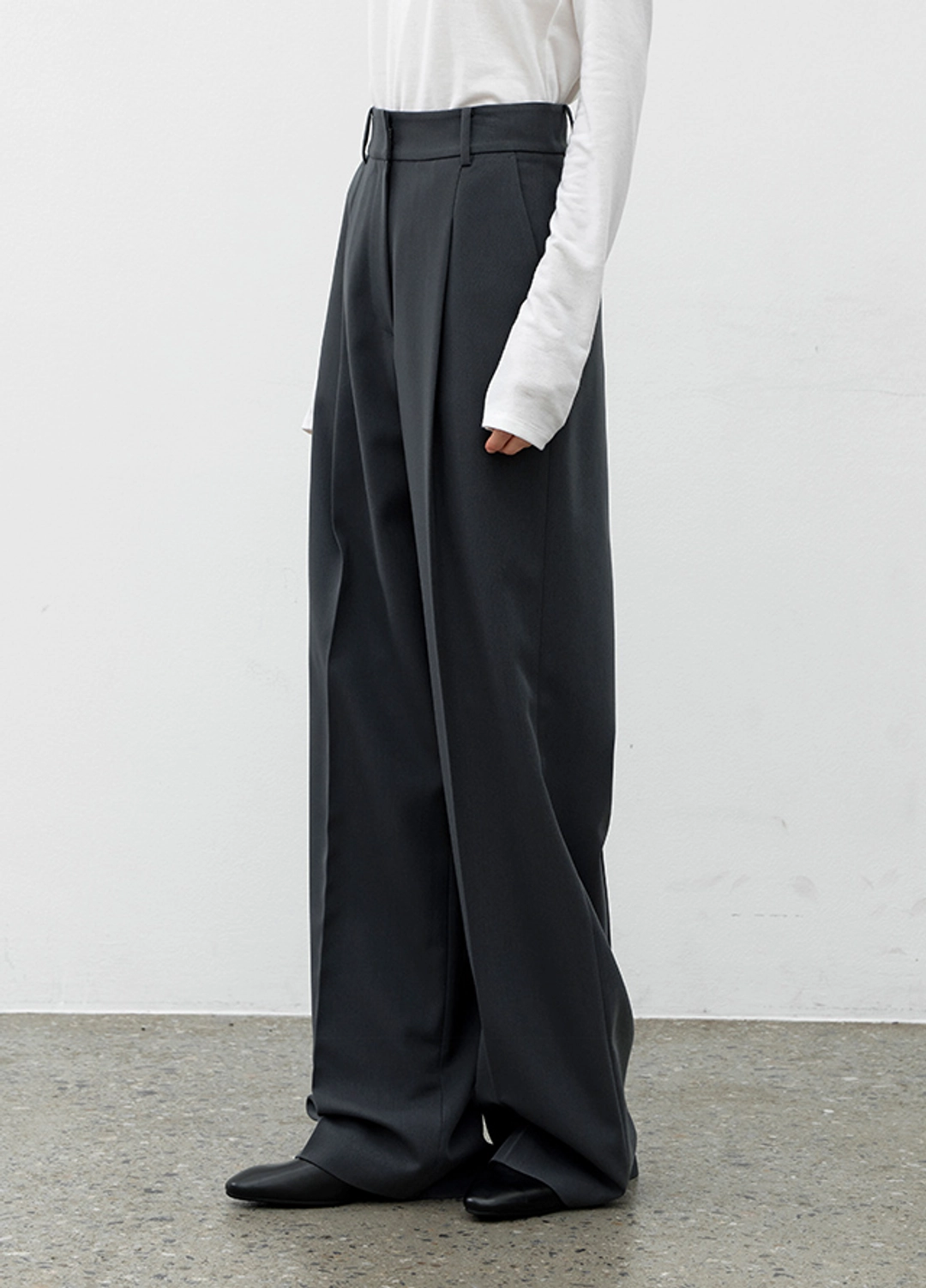 아뜰리에 나인 (Z-PT-5683)ESSENTIAL COMFY TUCK PANTS 상품 이미지 3