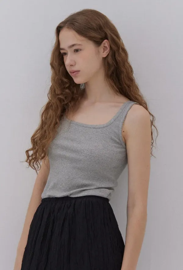 CCOMO LACE SLEEVELESS
