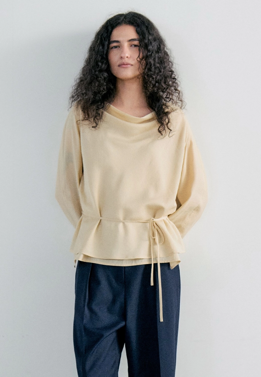노티아 DRAPE LAYERED LONG SLEEVE BLOUSE - YELLOW 상품 이미지 1