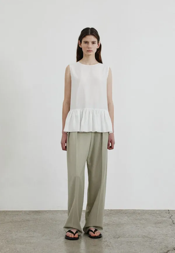 ESSENTIAL WIDE FIT TWO TUCK SLACKS - MINT
