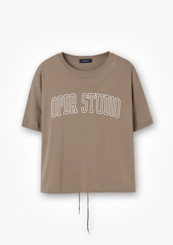 [7월 20일 순차배송-2차]Arch Logo Drawstring T‑Shirt Beige