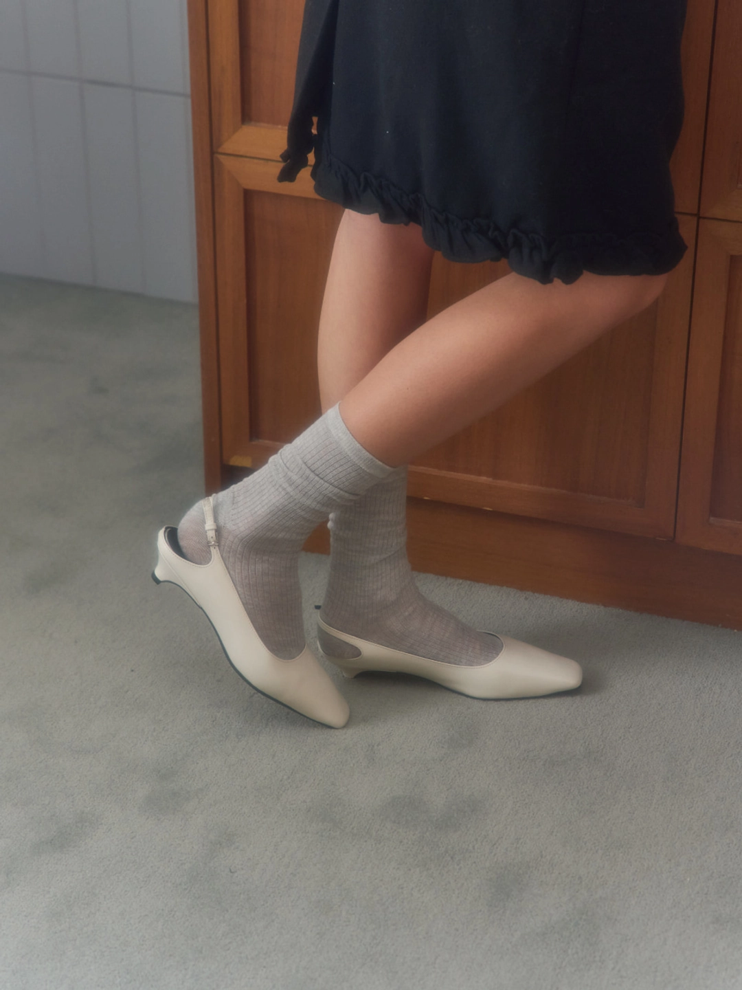 러브듀이 CITY CUT kitten heel / 크림 상품 이미지 2