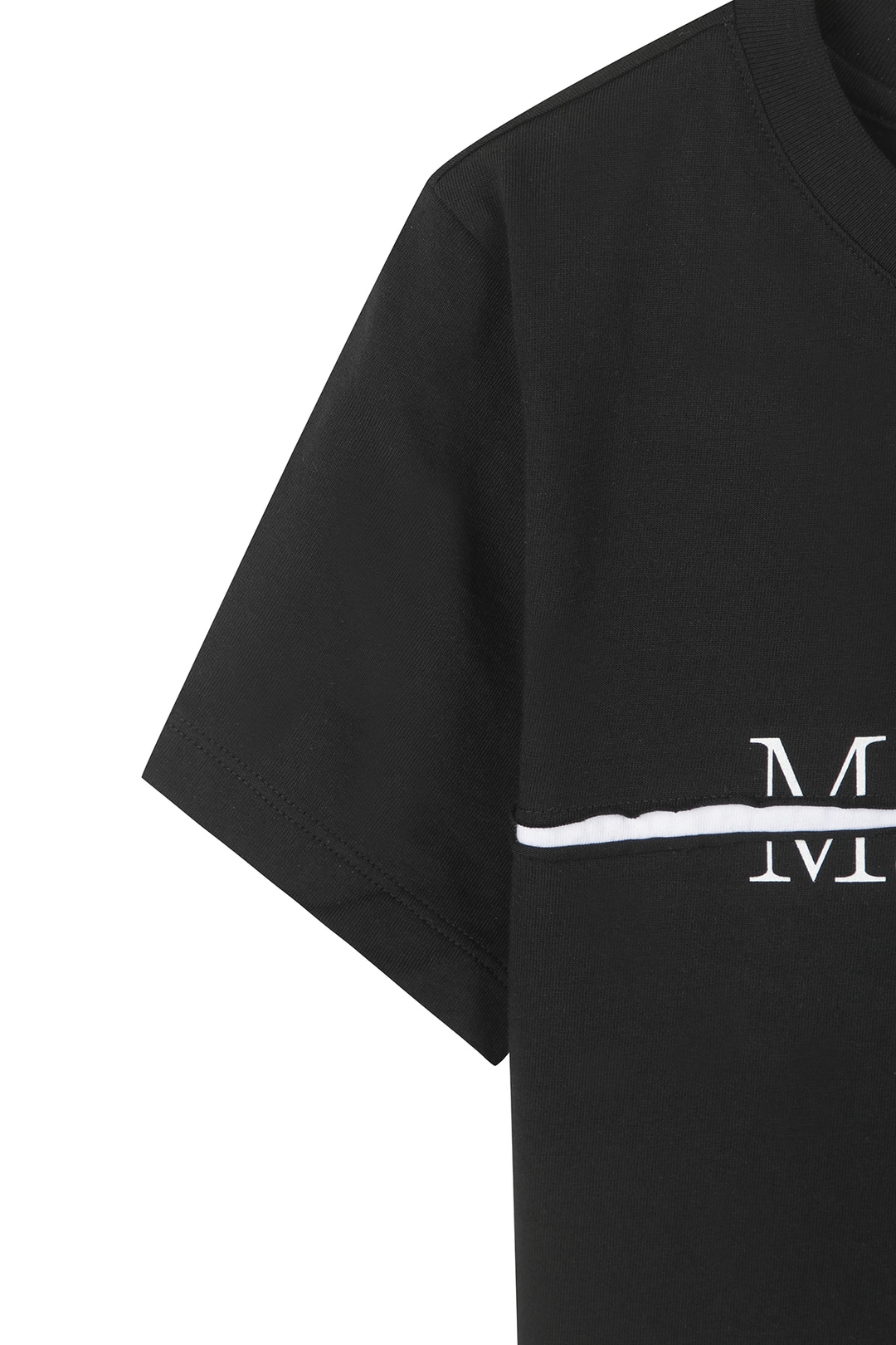 마뗑킴 MATIN KIM LOGO CUTTED CROP TOP IN BLACK 상품 이미지 3
