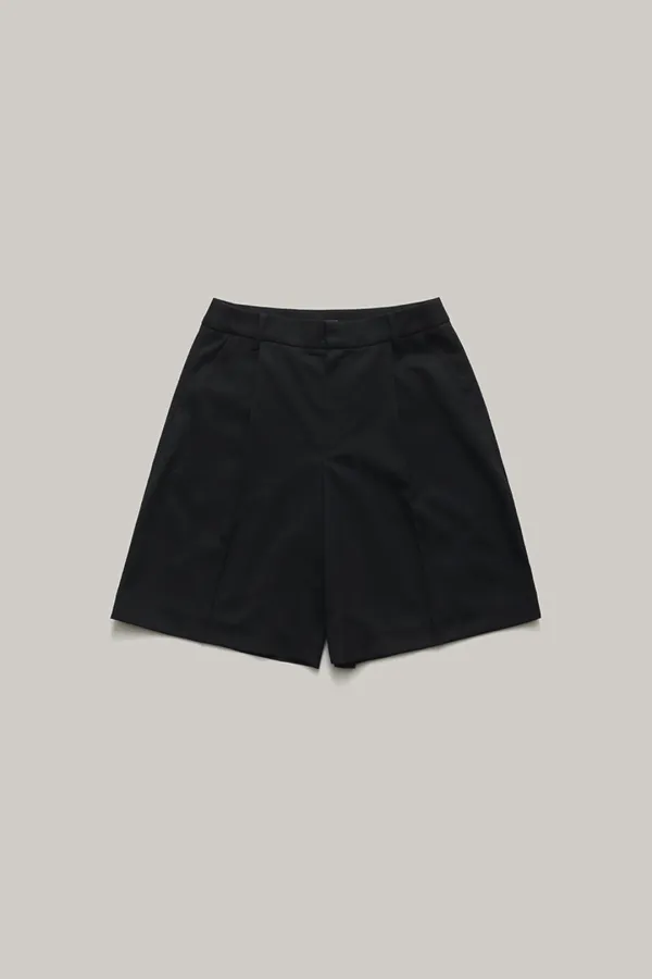 Leon Bermuda Shorts
