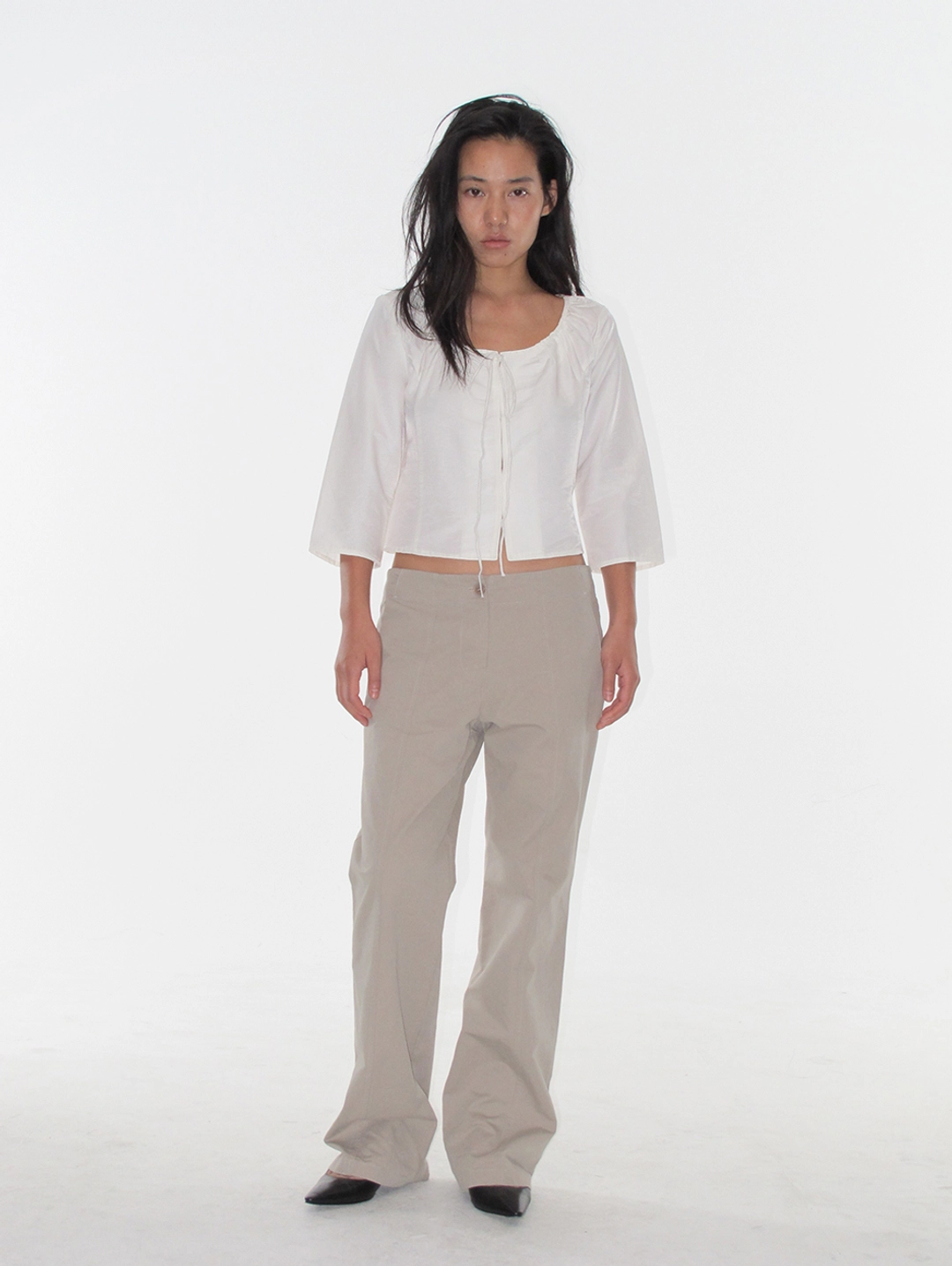 쏘딩키브레드 Ria Ivory Blouse 상품 이미지 1