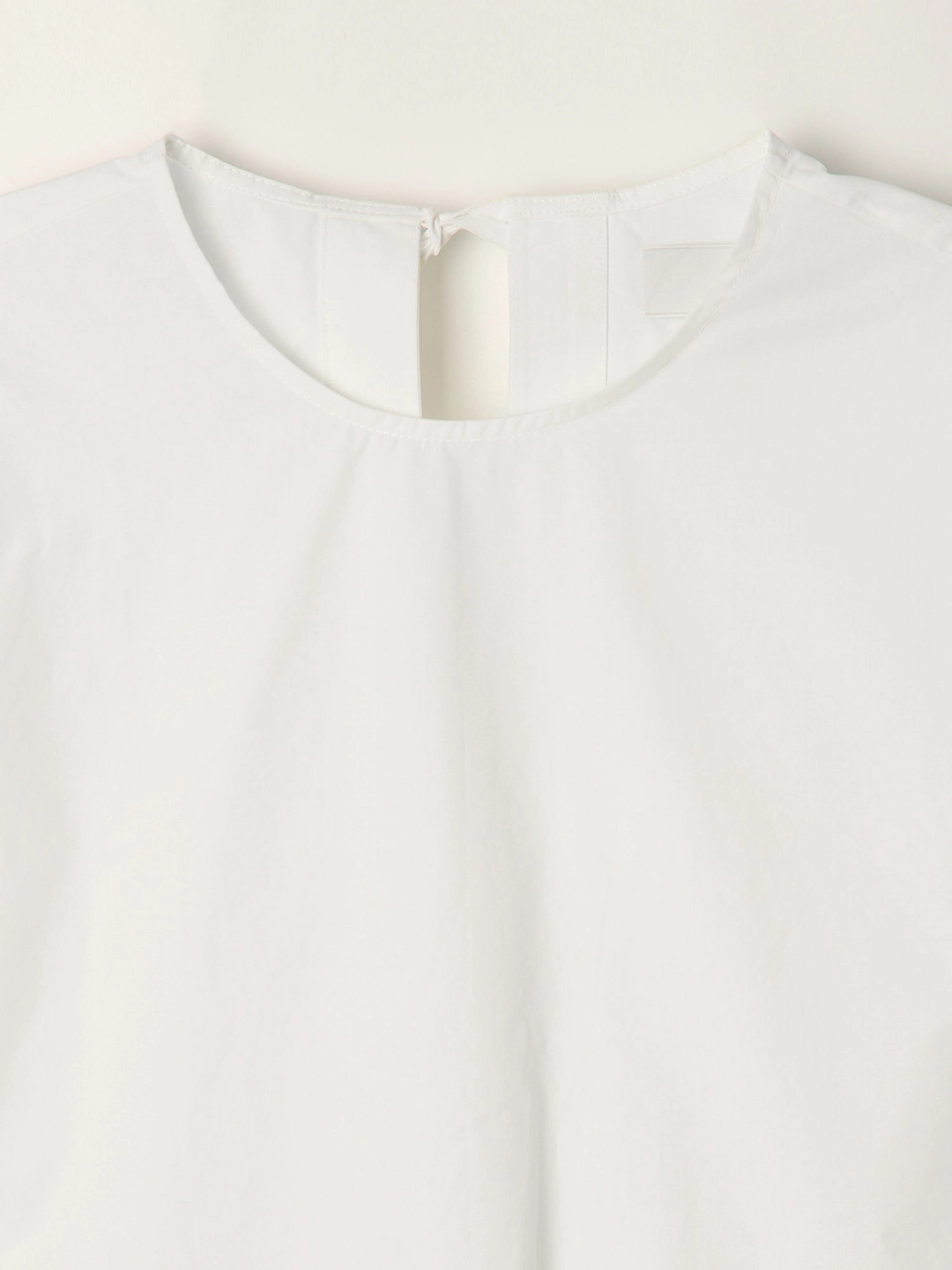 던스트 RIBBONED BACK SLIT BLOUSE WHITE_UDBL6B227WT 상품 이미지 2