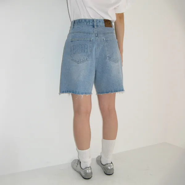 EMBOSSED LOGO DENIM SHORT PANTS LIGHT BLUE