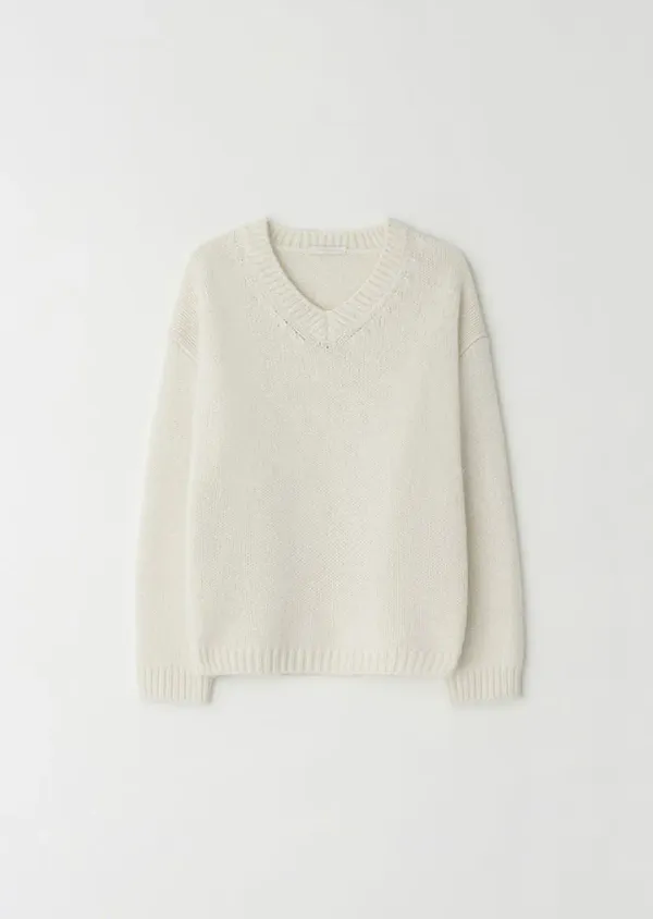 baby alpaca V-neck kint top-ivory