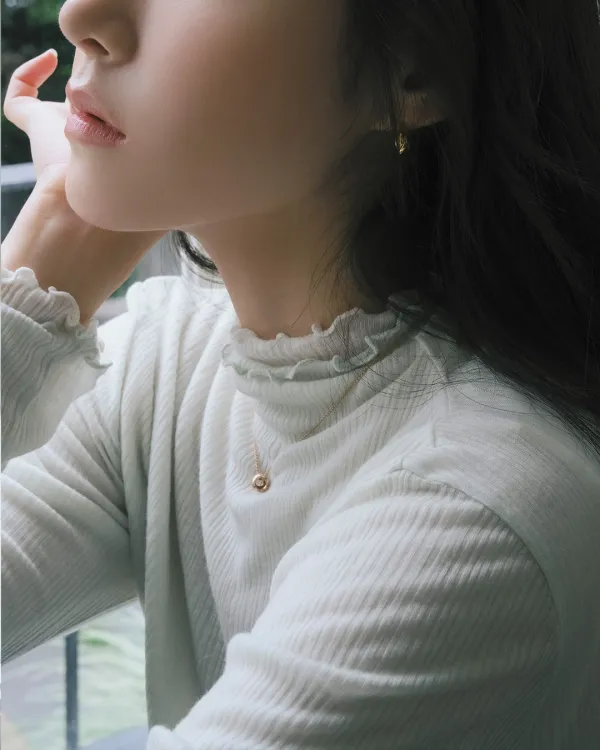 루엘 하프넥 티셔츠