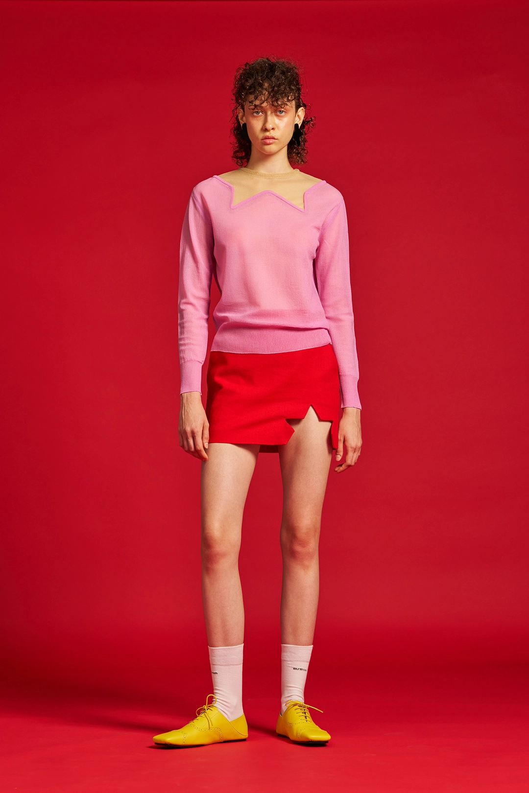 푸쉬버튼 SS26 RED STAR CUTOUT MINI SKIRT 상품 이미지 2